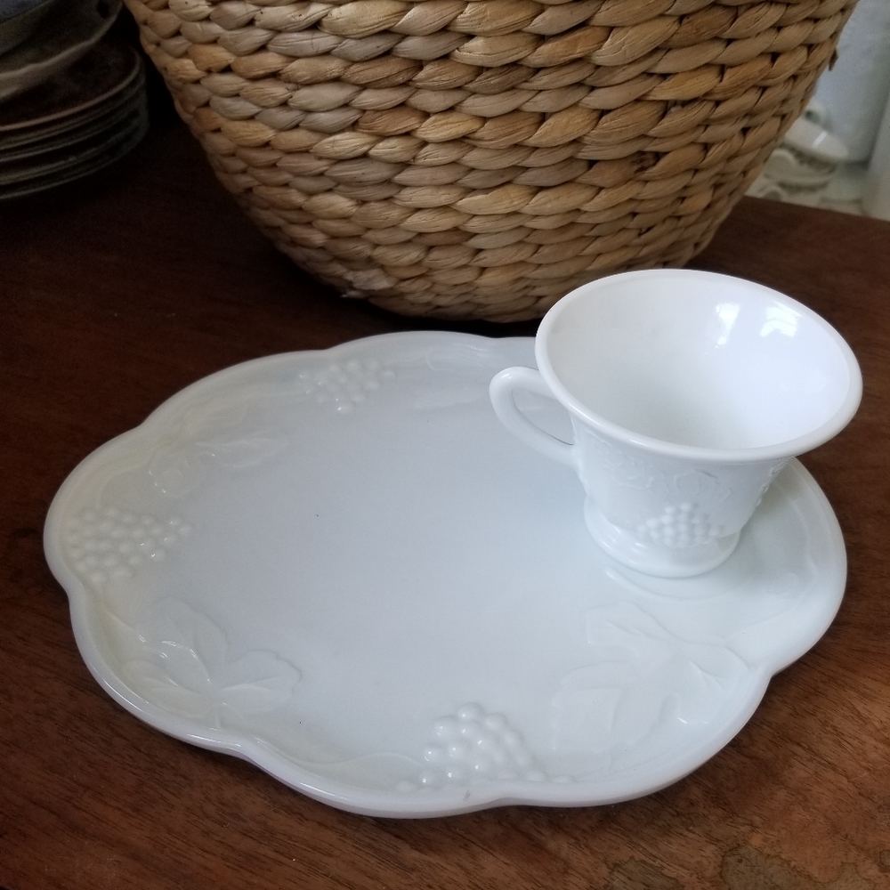 Vintage milkglass snack tray set